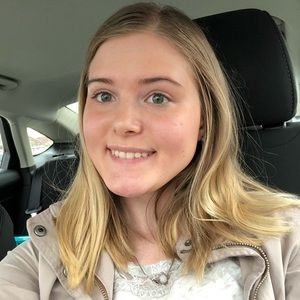 Meet your Posher, Lizzabeth